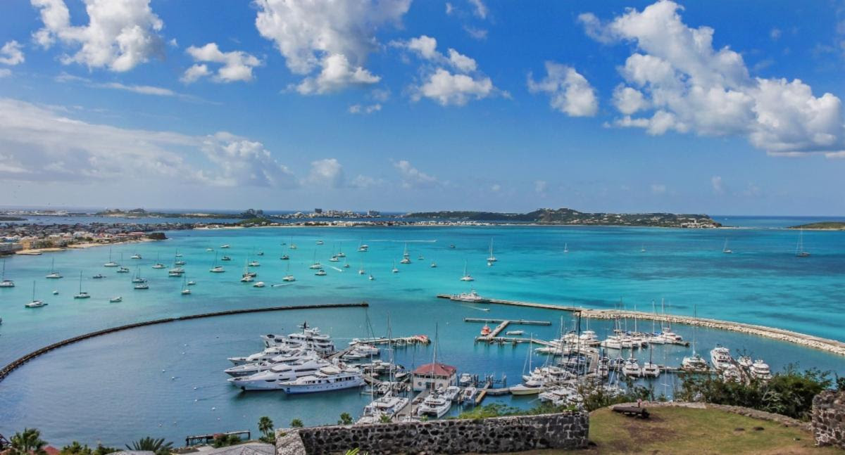 Take a well deserved break on the Caribbean paradise of Saint-Martin